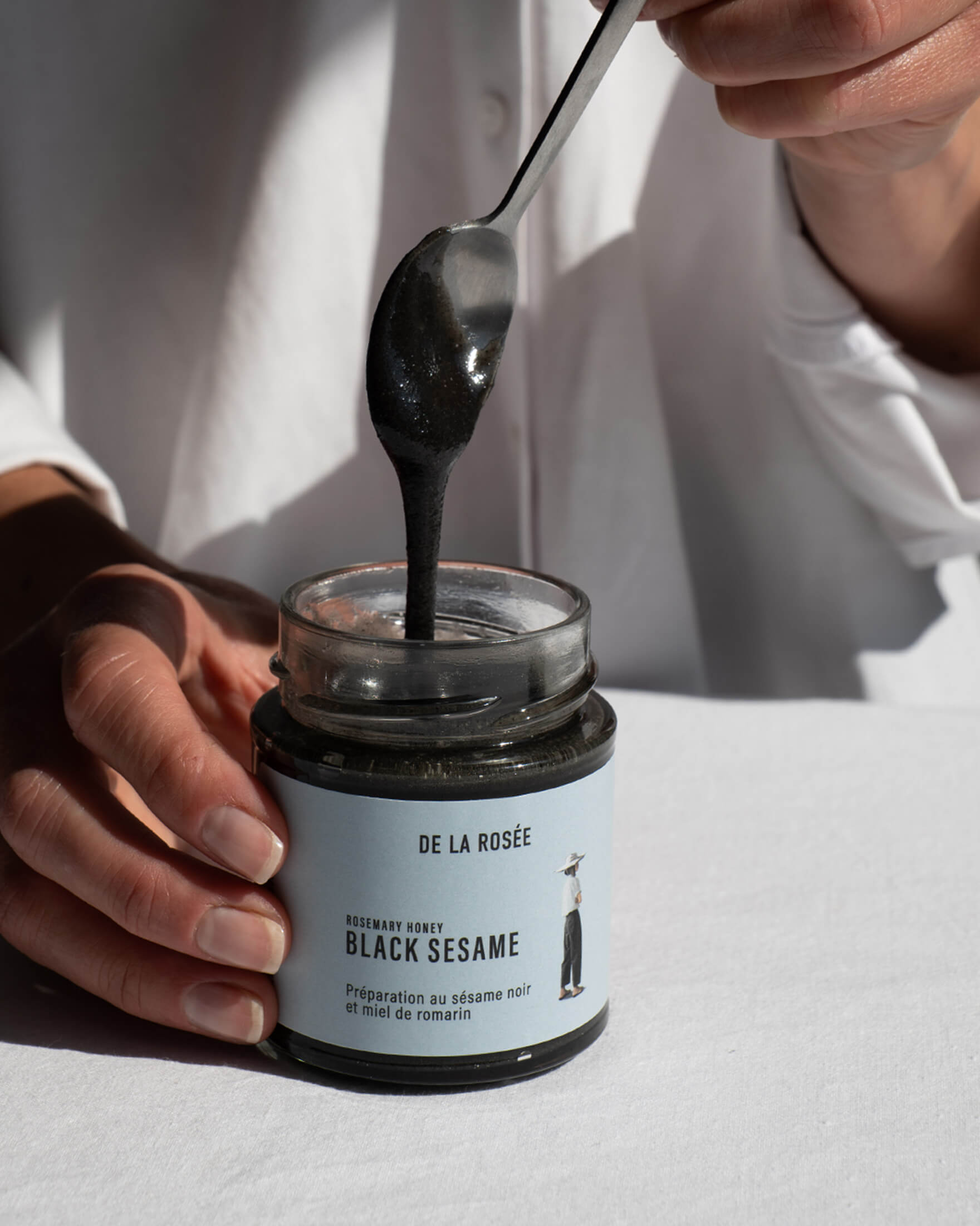 DE LA ROSÉE | Black Sesame Rosemary Honey